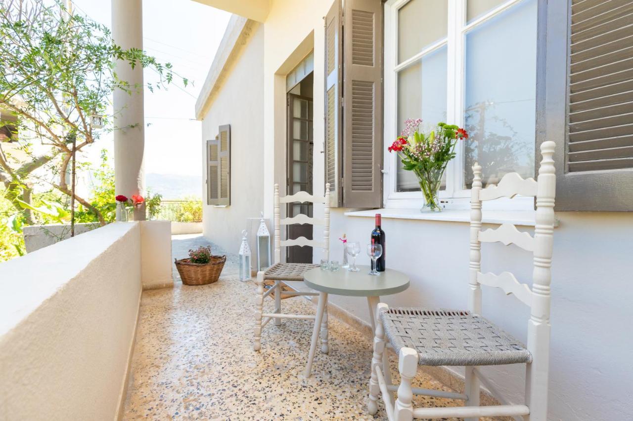 Πλήρως Ανακαινισμένη Μονοκατοικία. Chrissi Akti Chania Exterior foto