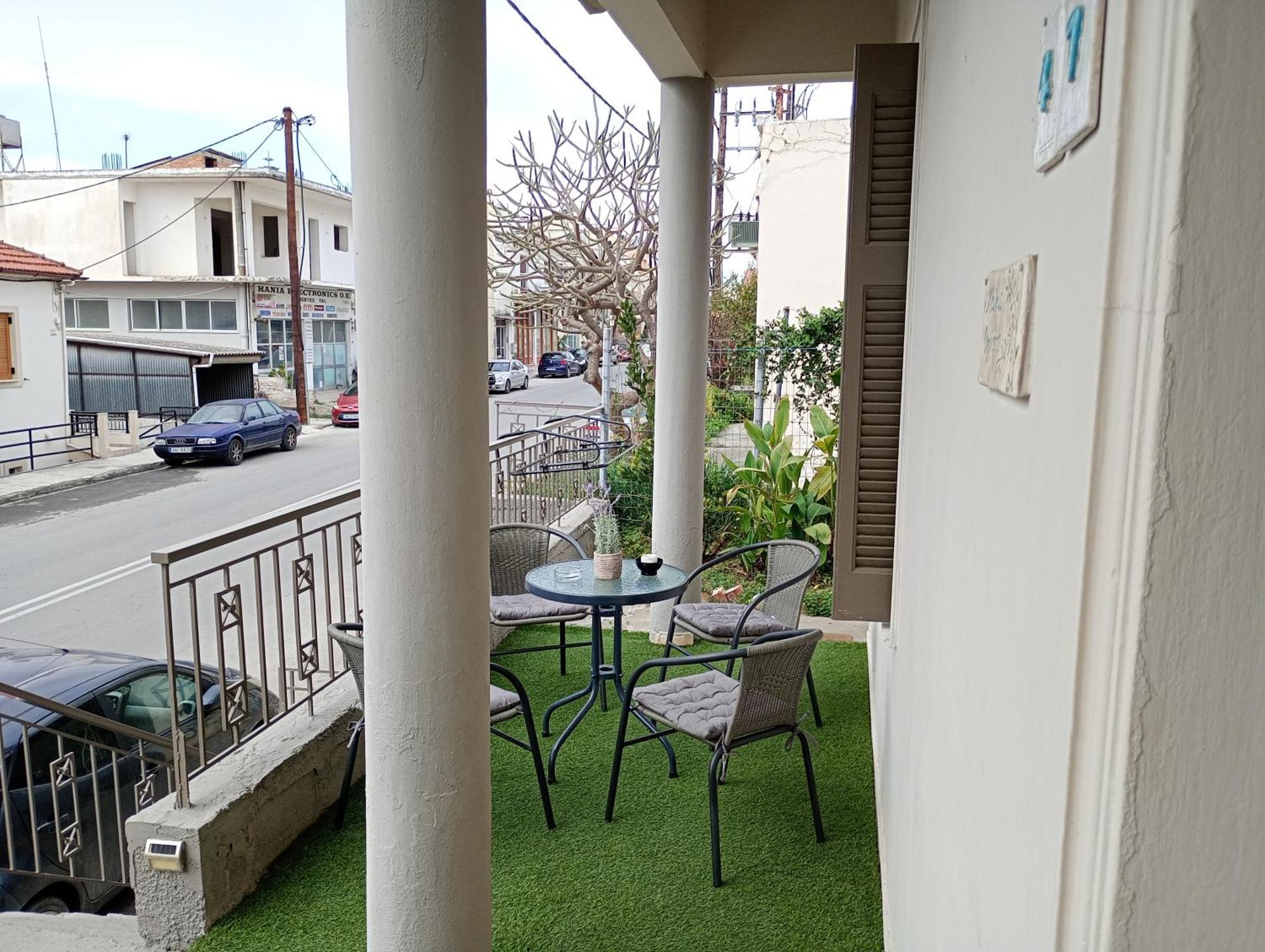 Πλήρως Ανακαινισμένη Μονοκατοικία. Chrissi Akti Chania Exterior foto